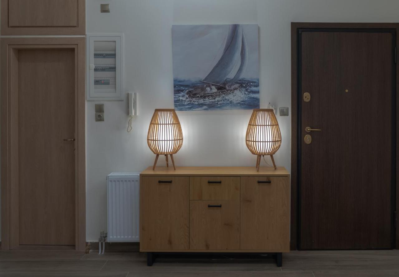 Max Blue Apartment, A Stay Like No Other Πειραιάς Εξωτερικό φωτογραφία
