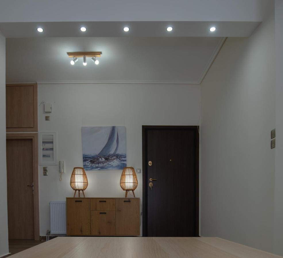 Max Blue Apartment, A Stay Like No Other Πειραιάς Εξωτερικό φωτογραφία