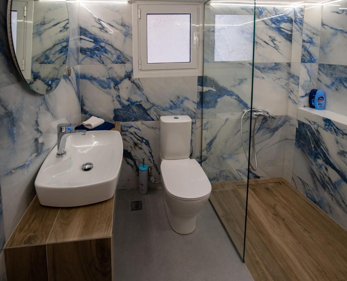 Max Blue Apartment, A Stay Like No Other Πειραιάς Εξωτερικό φωτογραφία